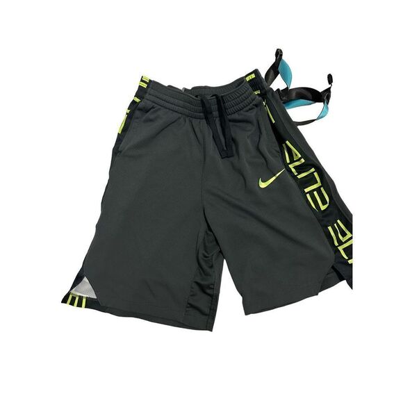 Nike boys athletic shorts size XL - Picture 1 of 2